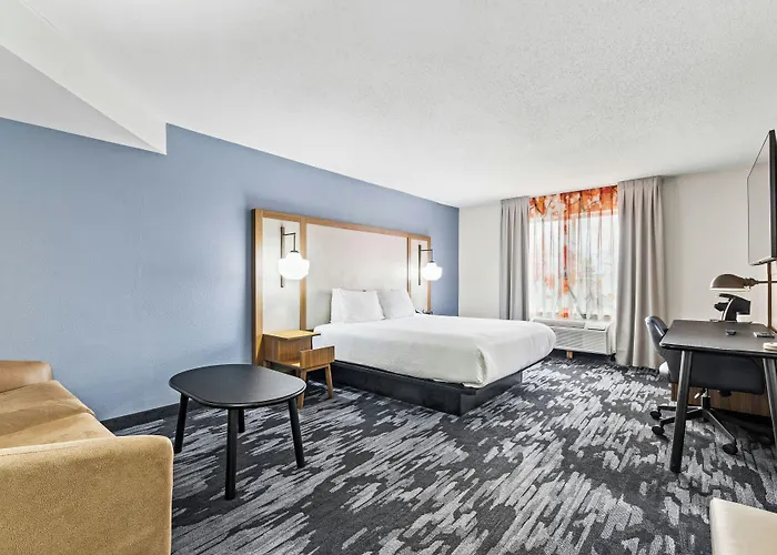 Fairfield Inn & Suites Clarksville
